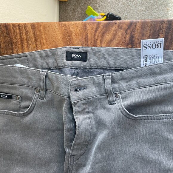 Hugo Boss Jeans XL slim fit/tapered - Picture 2 of 10